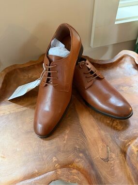 NEW Amazon Essentials Men’s Classic Brown Pu Leather Oxford Dress Shoes 8.5